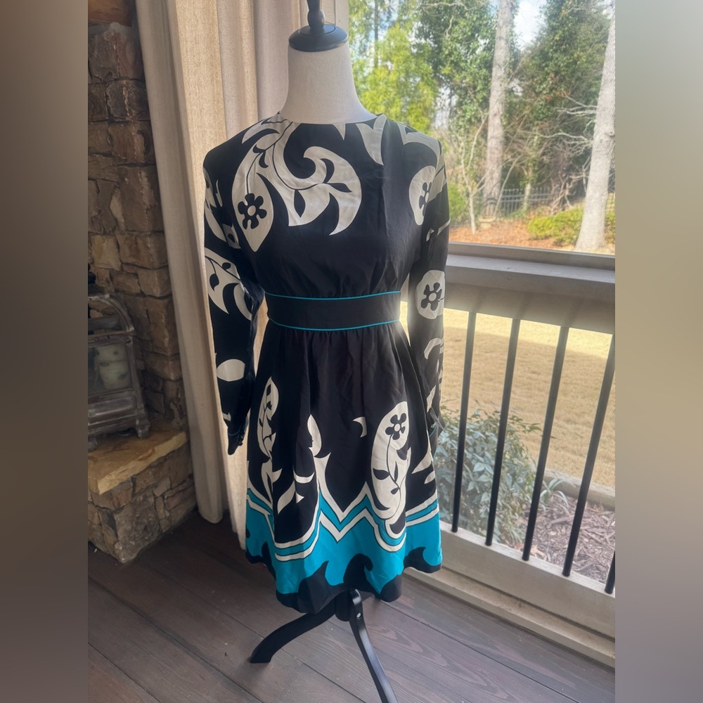 Tibi 100% Silk Abstract Turquoise Blue/Black/White Novelty Print Dress 4